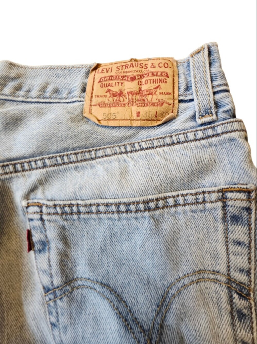 Levi's 505 Straight Leg Jeans Men's 36 Light Wash Blue Denim Vintage 2007 36x30 - Picture 4 of 10